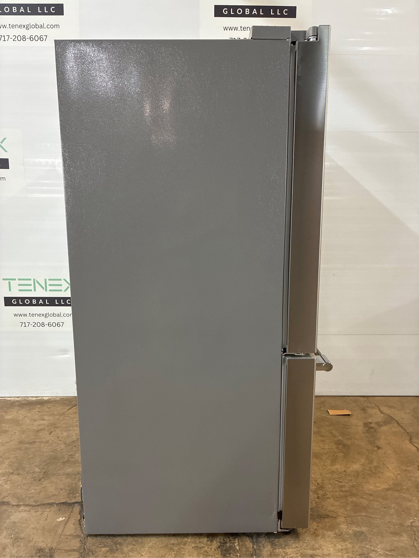Frigidaire 27.8-cu ft French Door Refrigerator