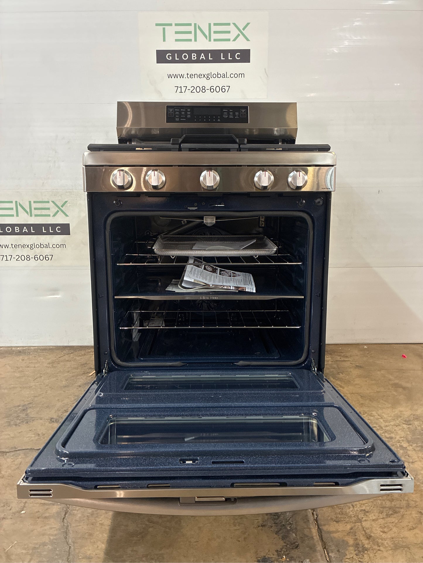 Samsung 6 cu ft 30" Gas Range with Air Fry