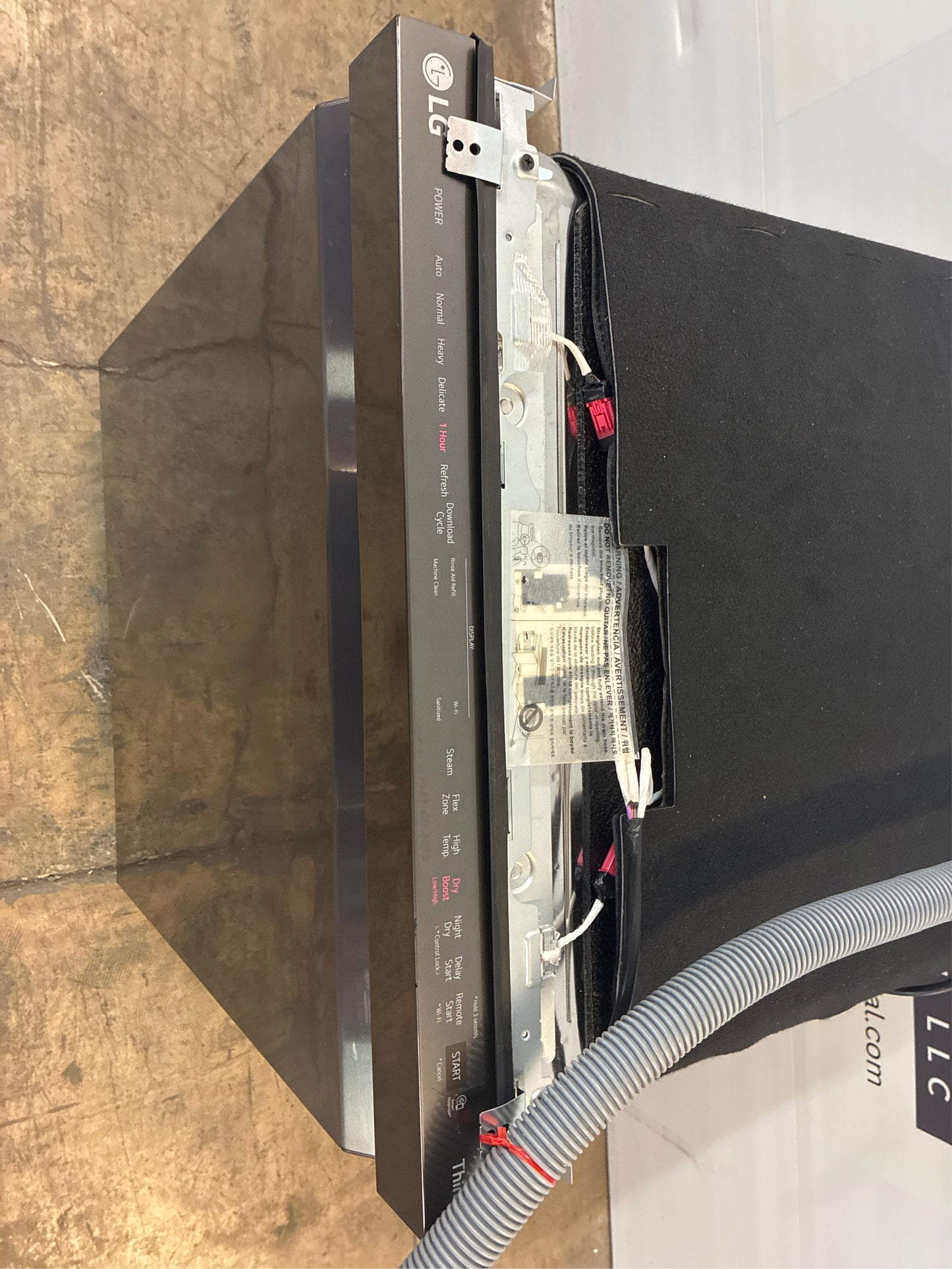 PrintProof Stainless Steel Dishwasher.