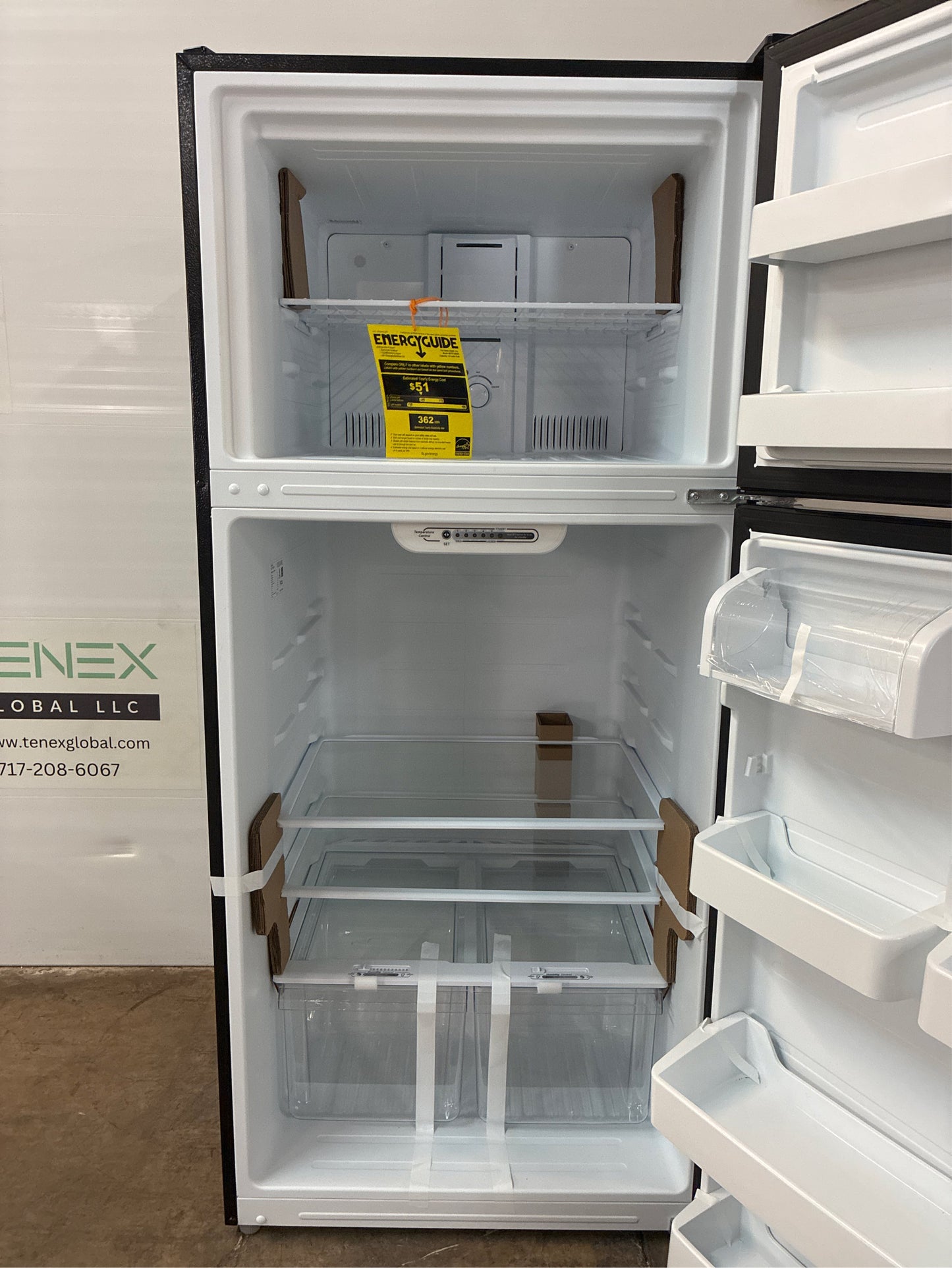 18 cu. ft. Top Freezer Refrigerator Steel