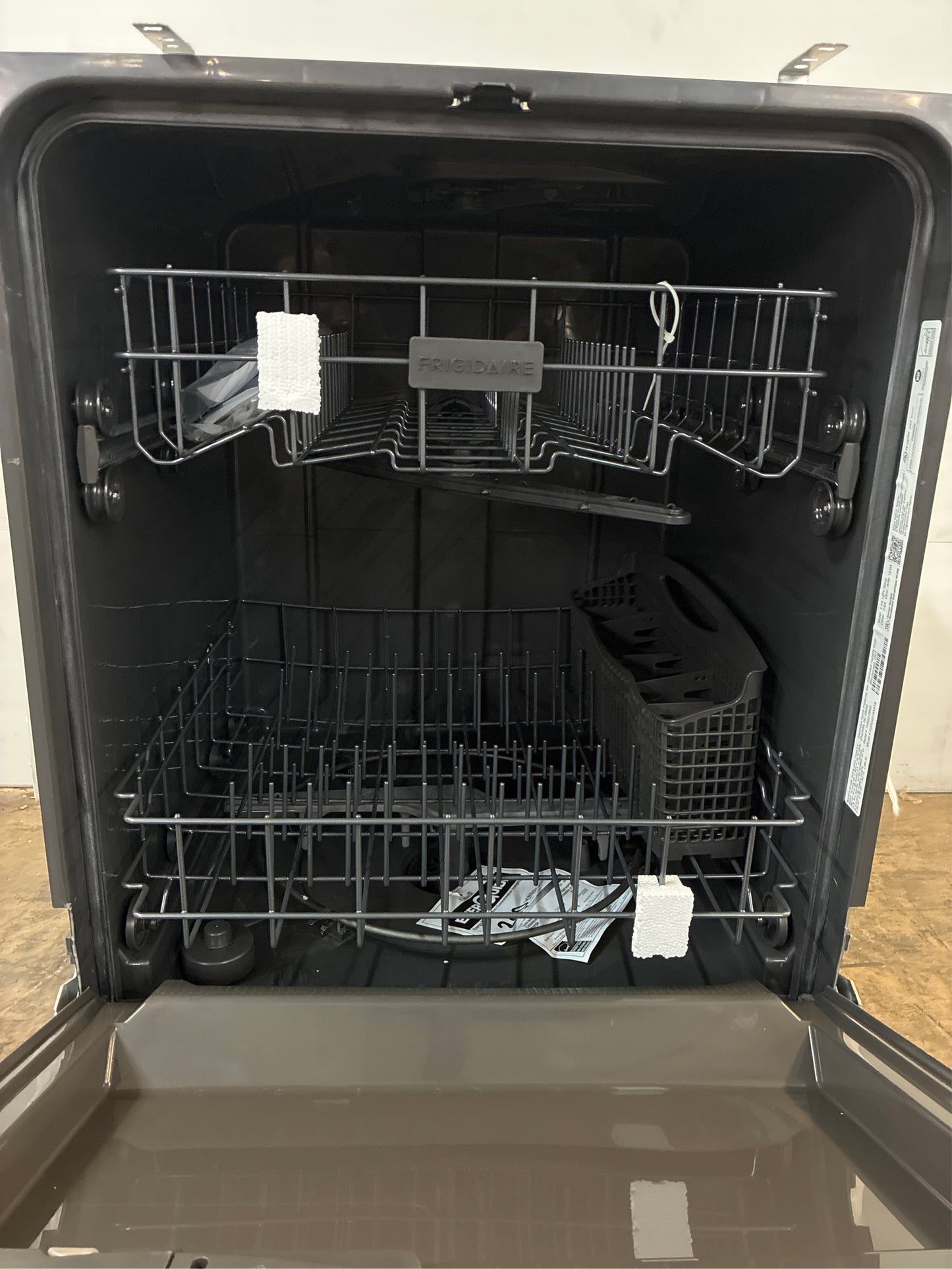 Frigidaire 24 in Front Control Built-In Dishwasher