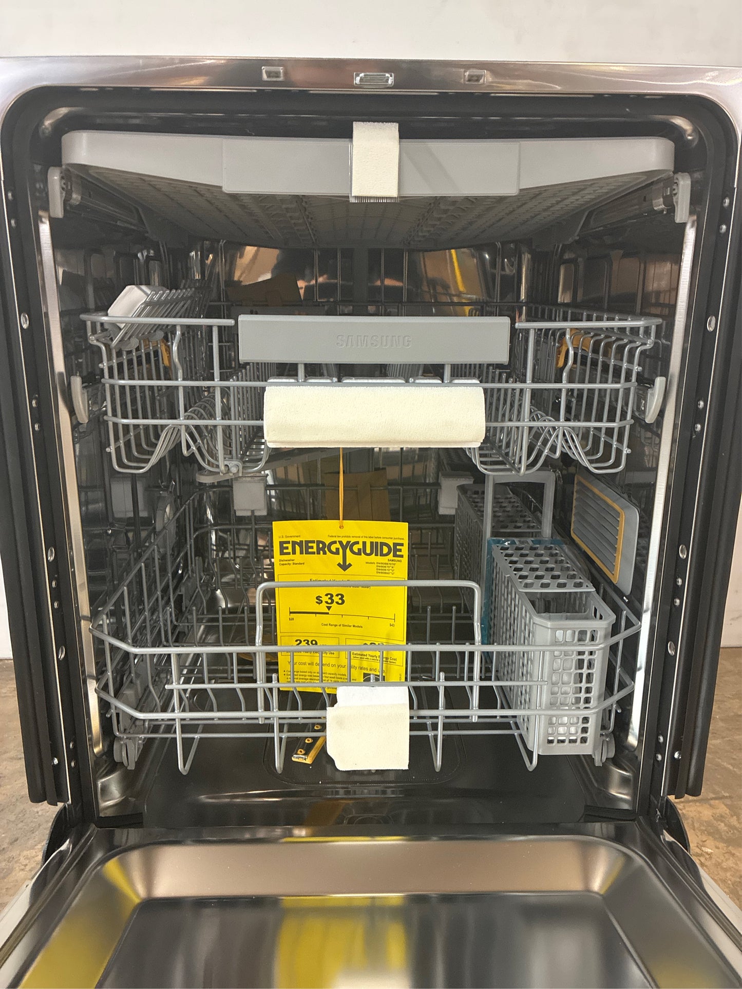 Samsung 24-in Black Stainless Dishwasher, 42dBA