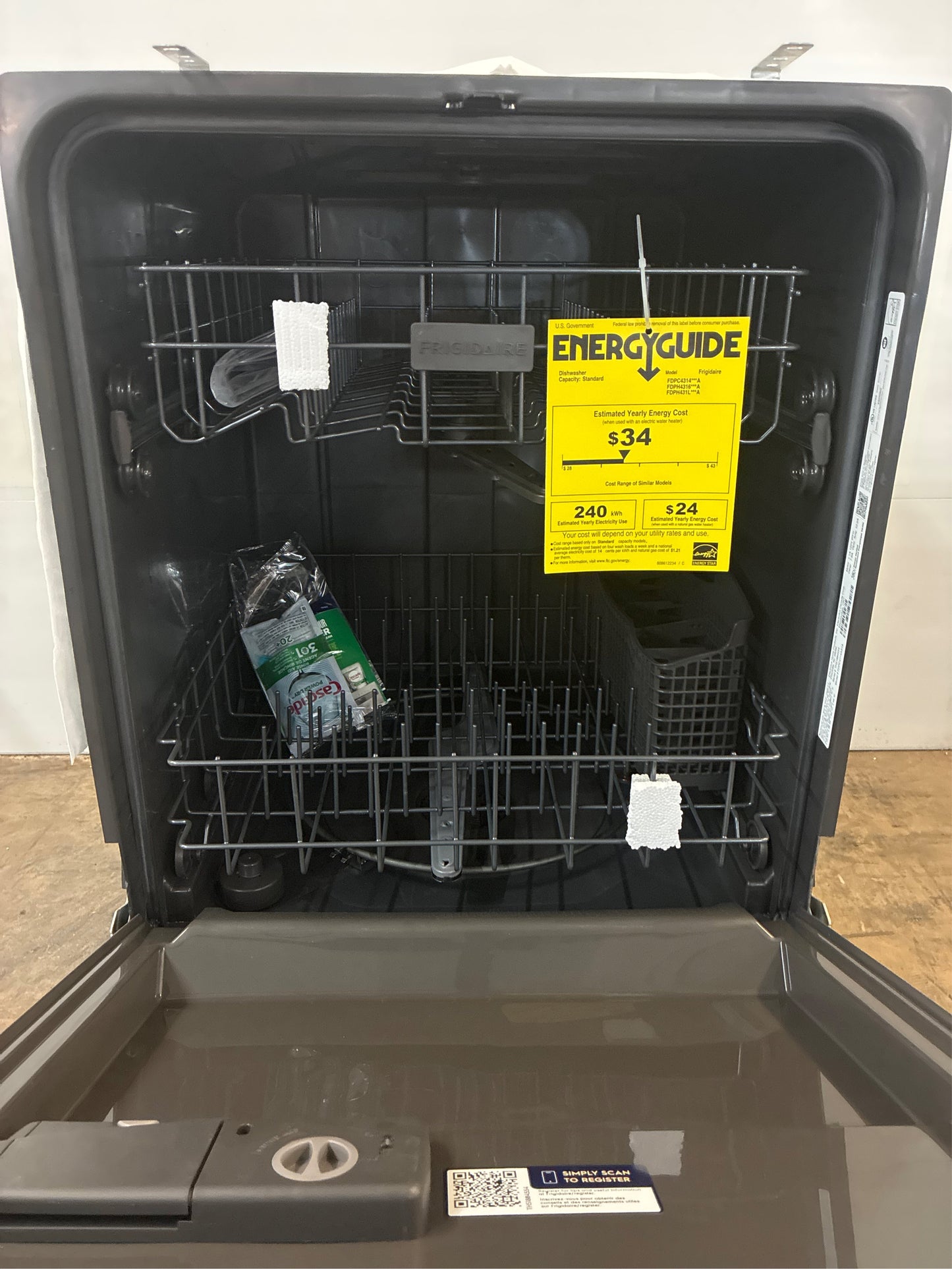 Frigidaire 24 Built-In Dishwasher FDPC4314AS