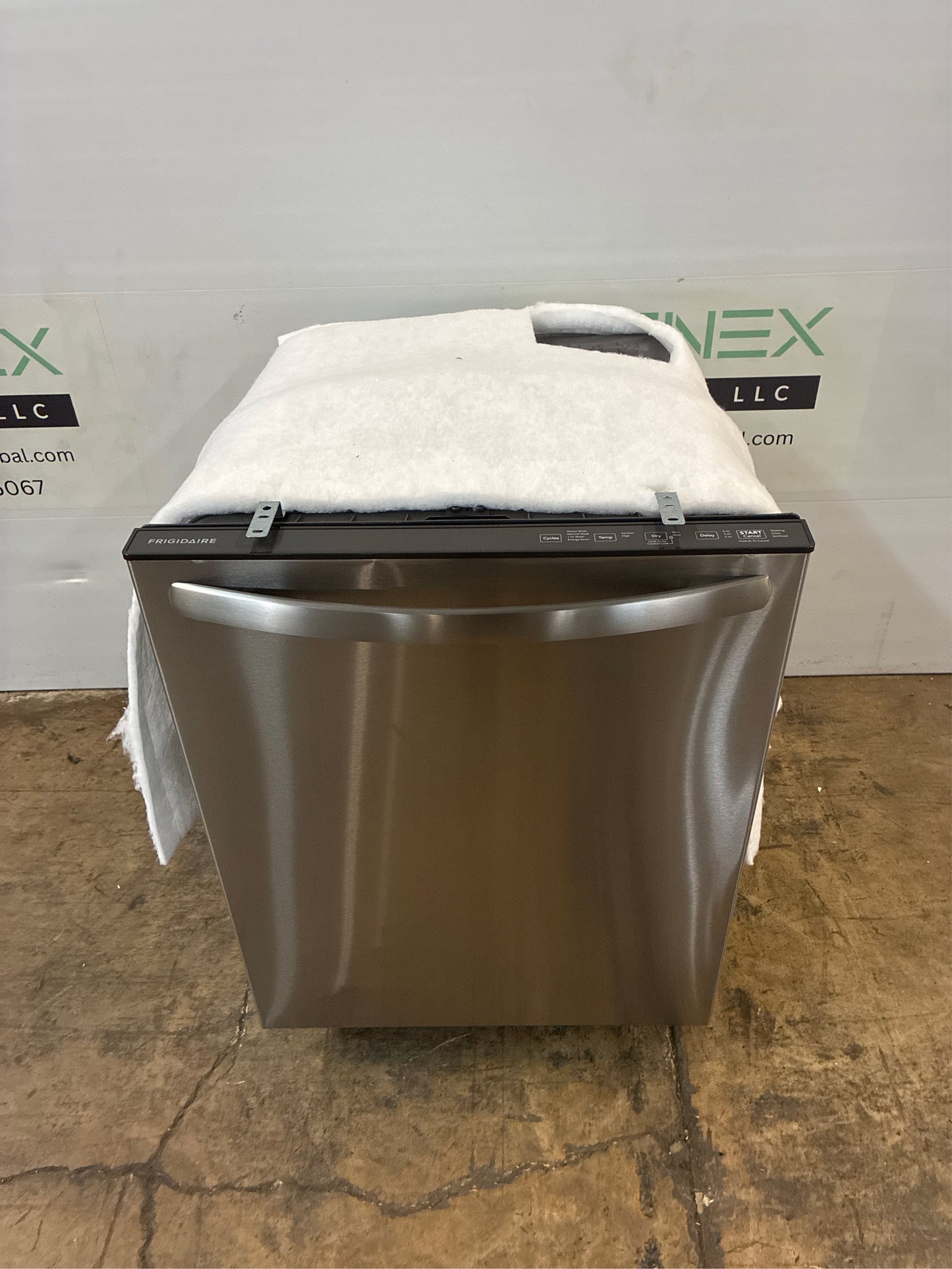 Frigidaire 24" Top Control Dishwasher 4-cycle