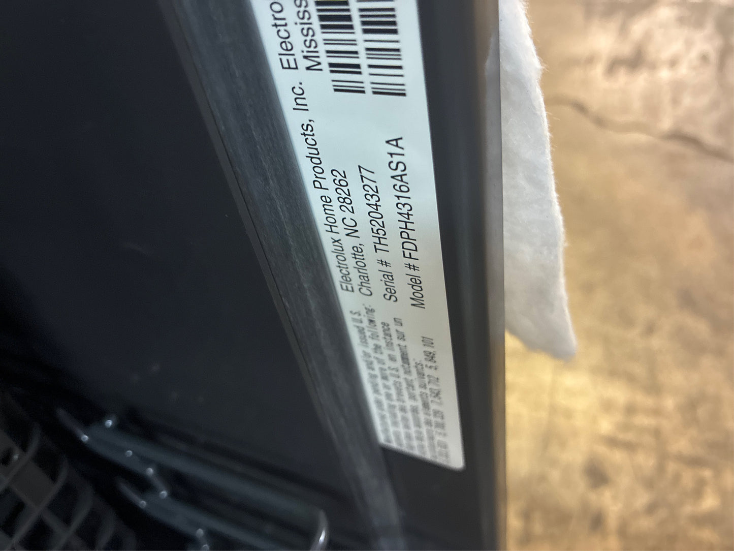 Frigidaire 24" Top Control Dishwasher 4-cycle