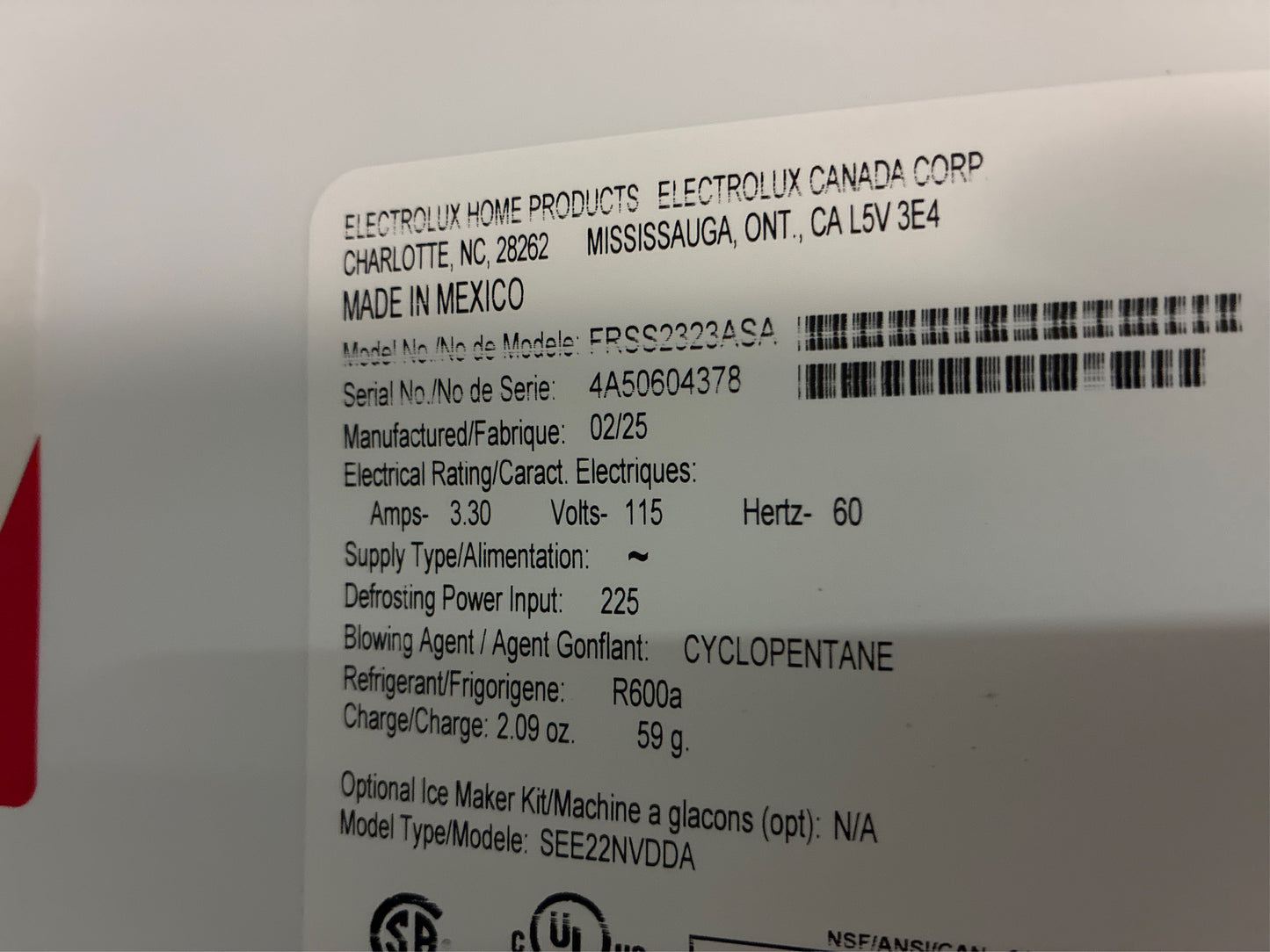 Frigidaire 22.3-cu ft Side-by-Side Fridge