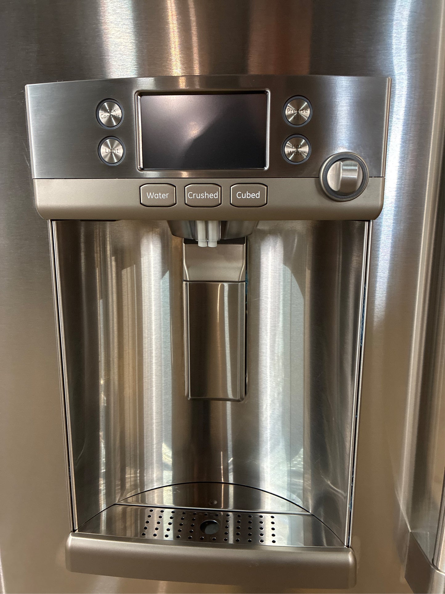 Cafe Hot Water Dispenser 27.8-cu ft Fridge