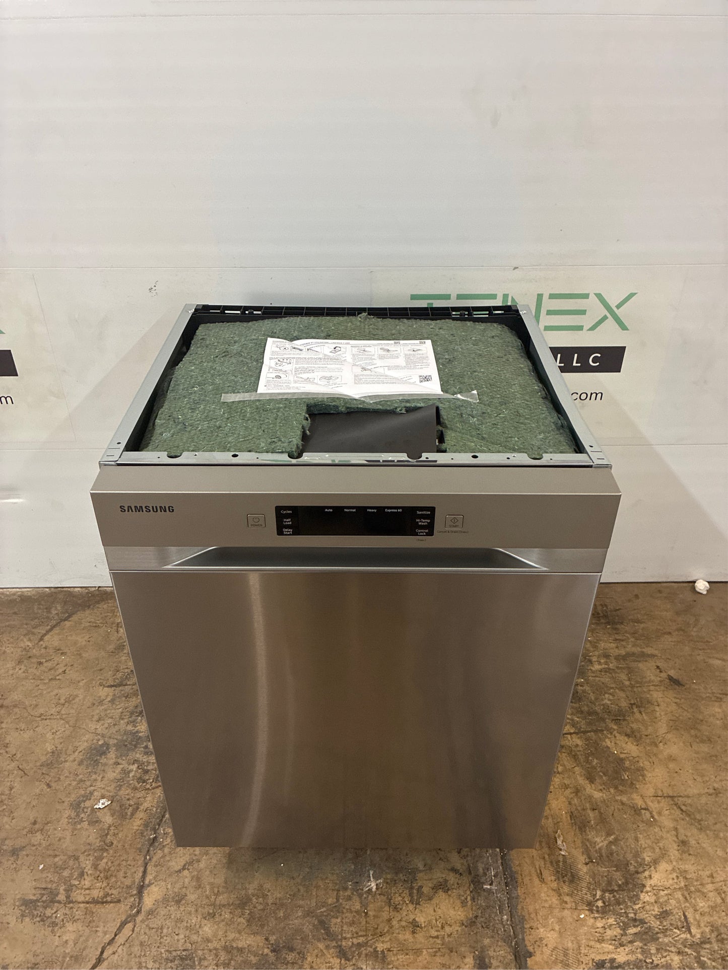 Samsung 24" Front Control Tall Tub Dishwasher, SS