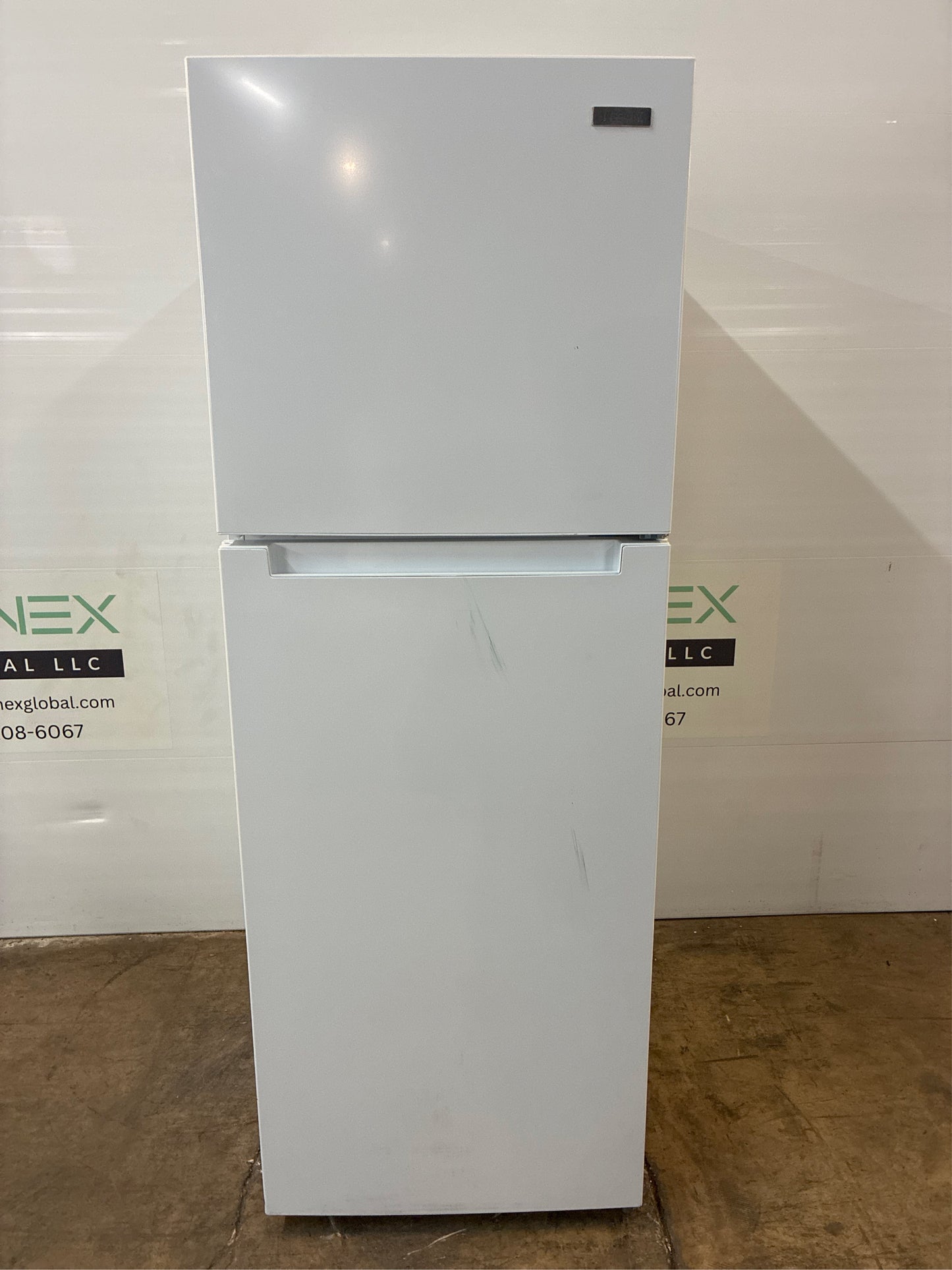 10.1 cu. ft. Top Freezer Refrigerator - White