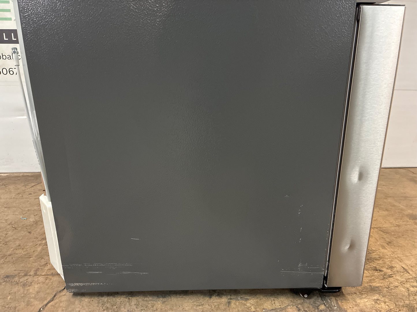 Frigidaire Gallery 30 in. 20.3 cu. ft. Refrigerator with Bottom Freezer