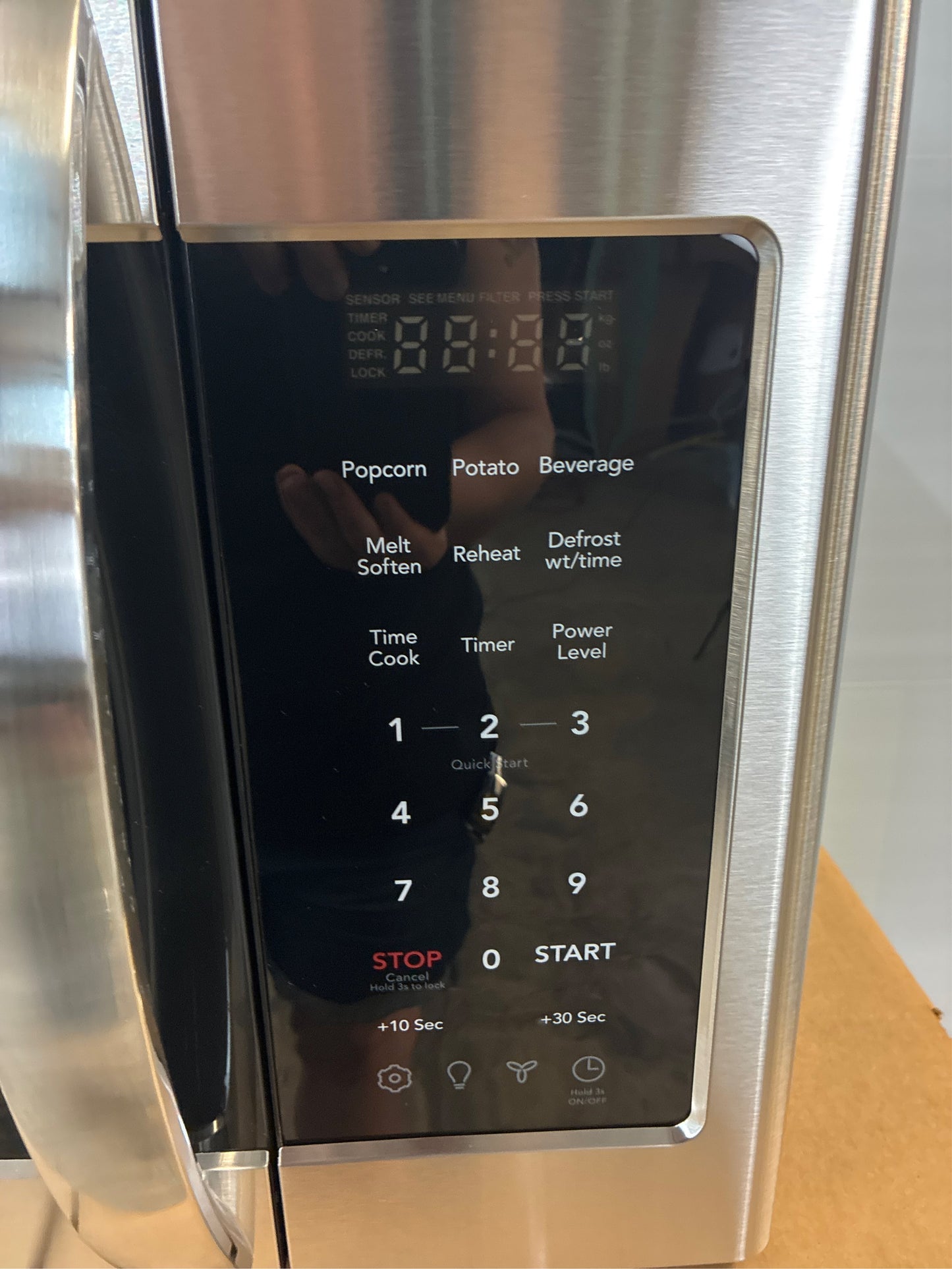 Frigidaire 1.8 Cu. Ft. Microwave