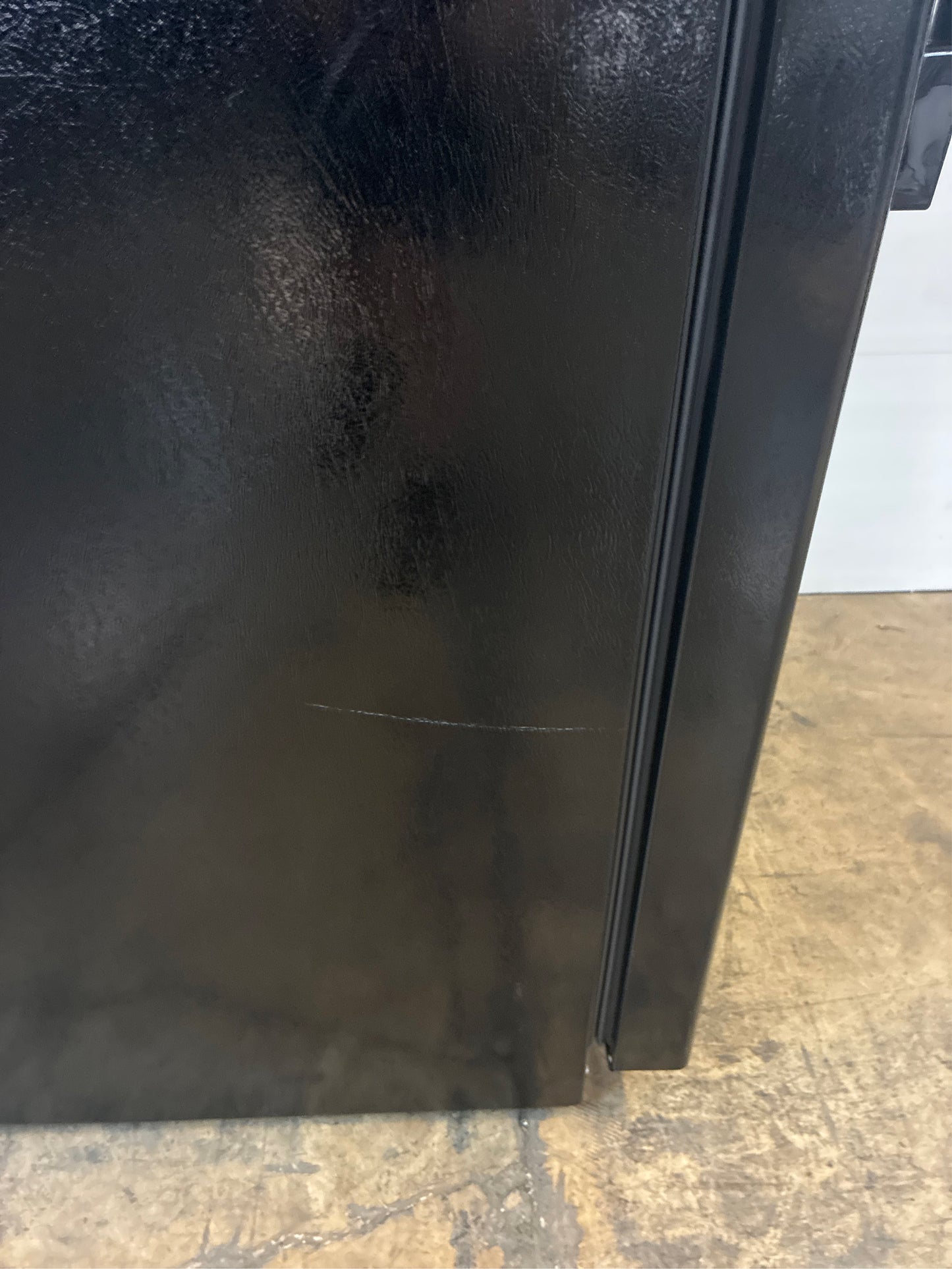 GE Refrigerator GTE18GTNGRBB