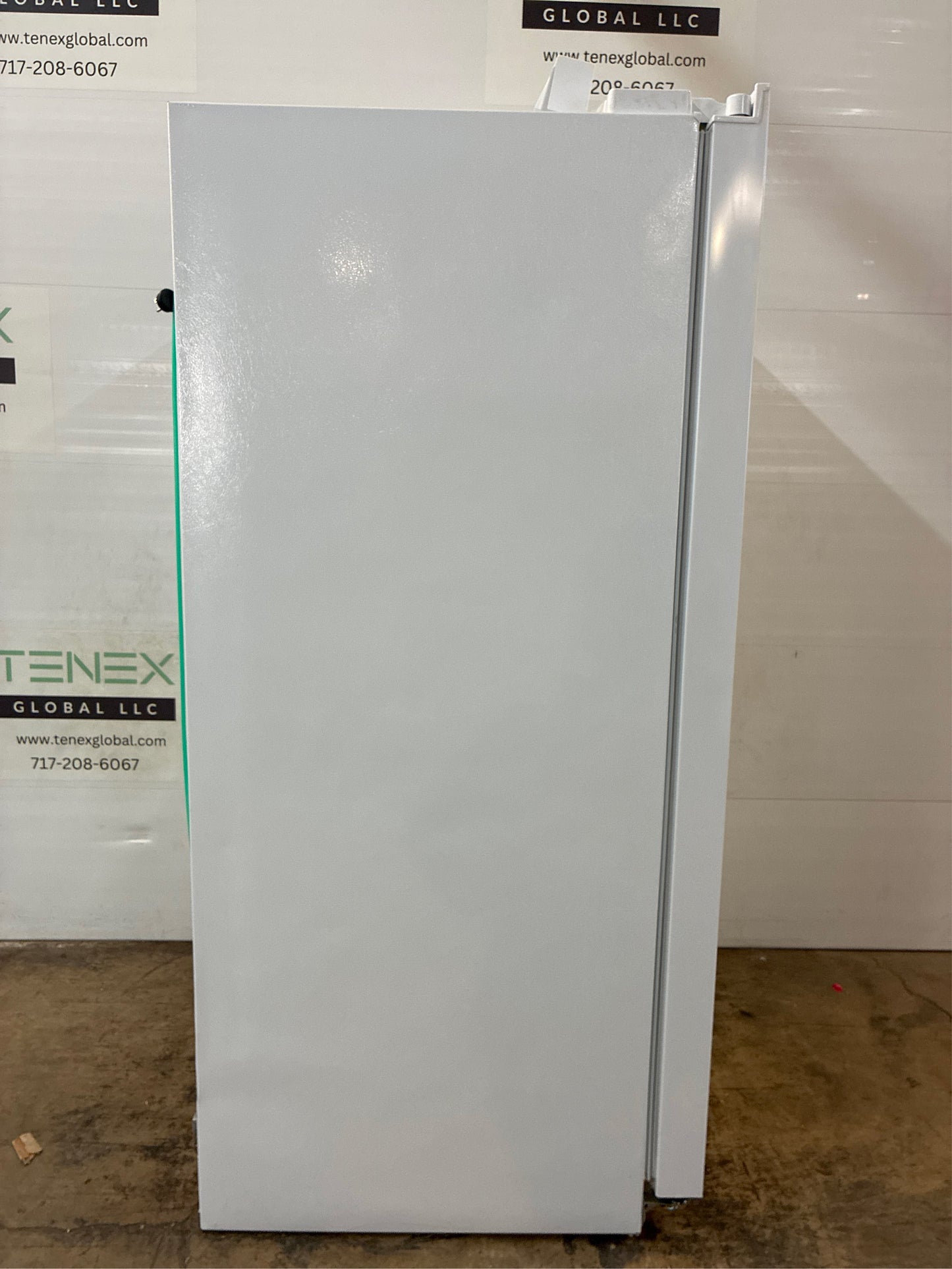 Frigidaire 22.3 cu. ft. SxS Refrigerator, 33" White