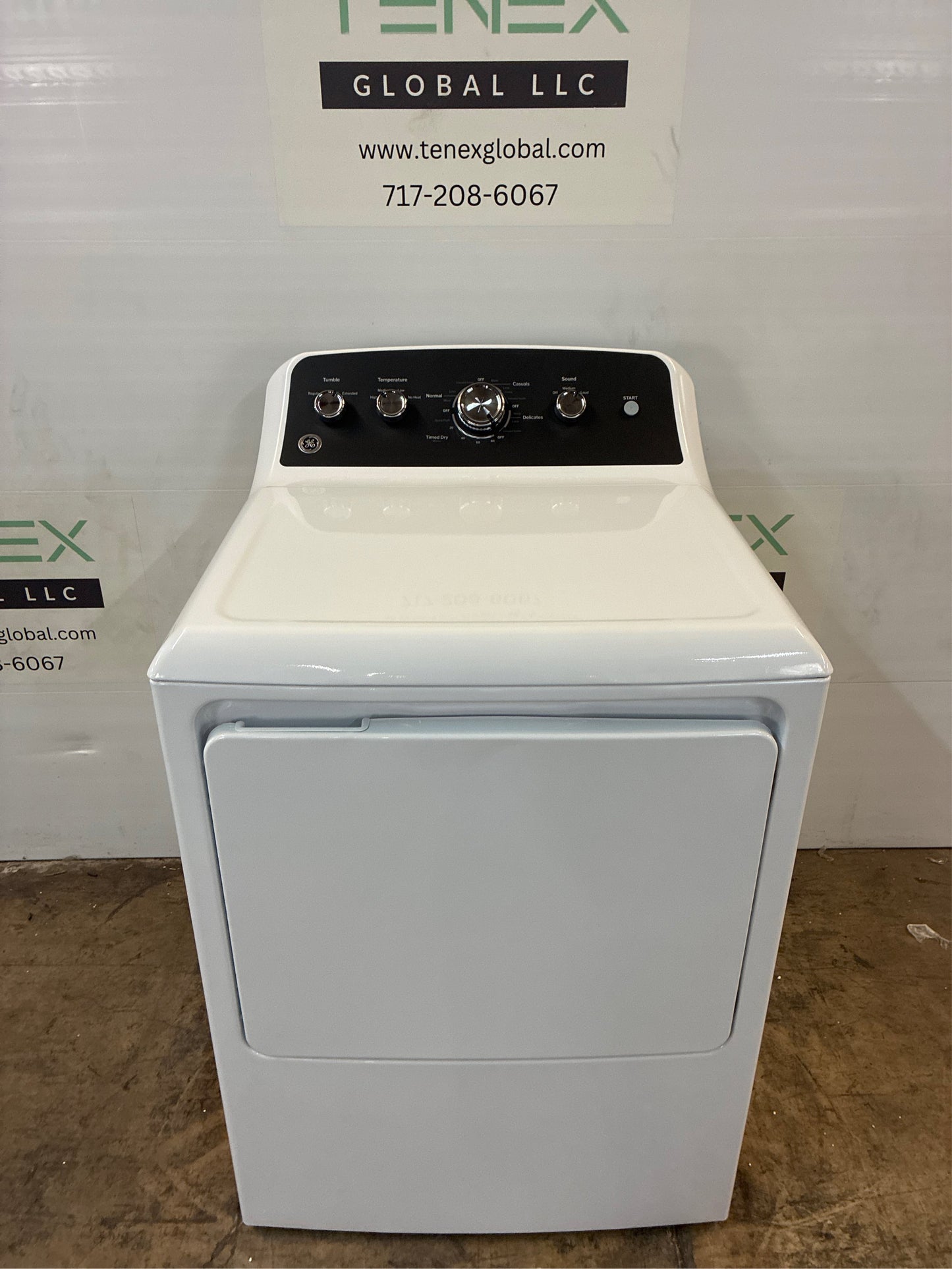 GE 7.2 cu. ft. Vented Gas Dryer, Auto Dry