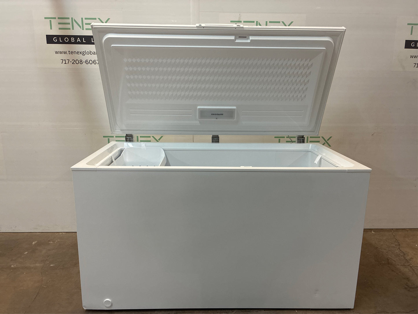 Frigidaire Manual Defrost Chest Freezer w LED Light