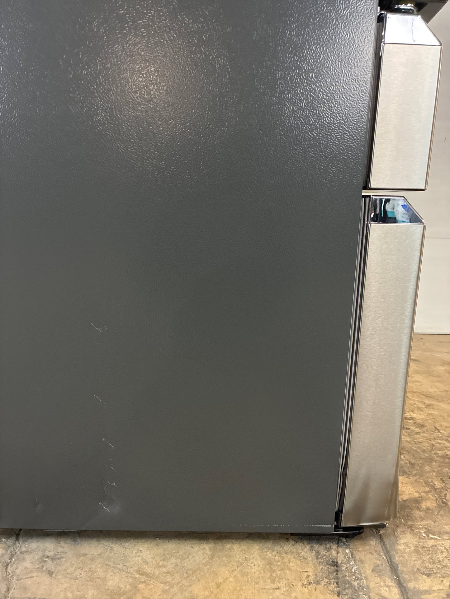 Frigidaire 21.5-cu ft French Door Fridge