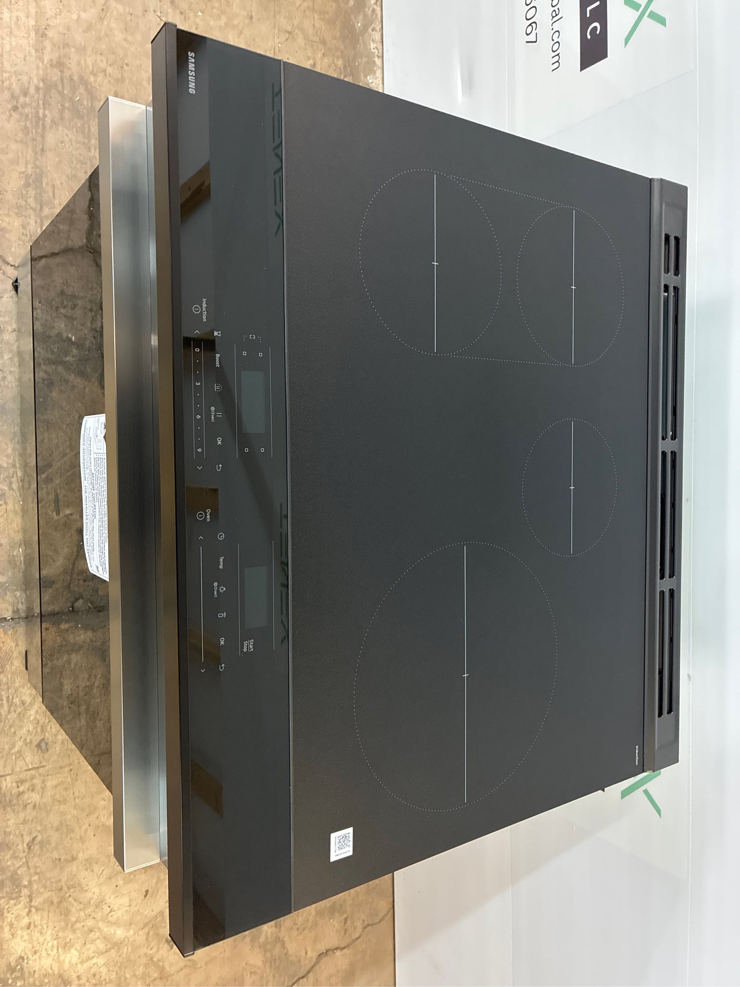 Bespoke 30 in. 6.3 cu.ft. 4 Burner Element Smart Slide-In Induction Range w/ Anti-Scratch Glass in Stainless Steel