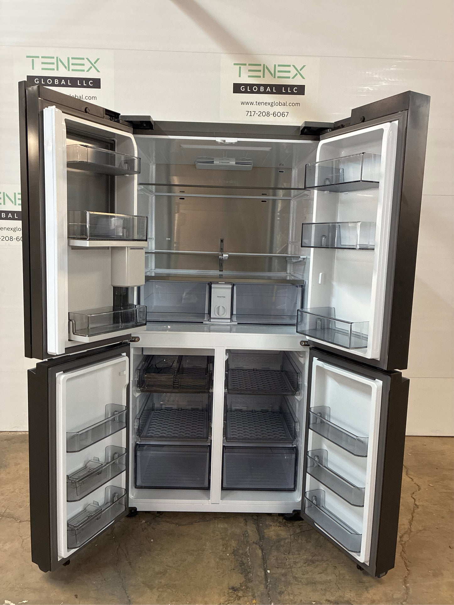 Samsung Bespoke 4-Door Flex Refrigerator with Beverage Center
