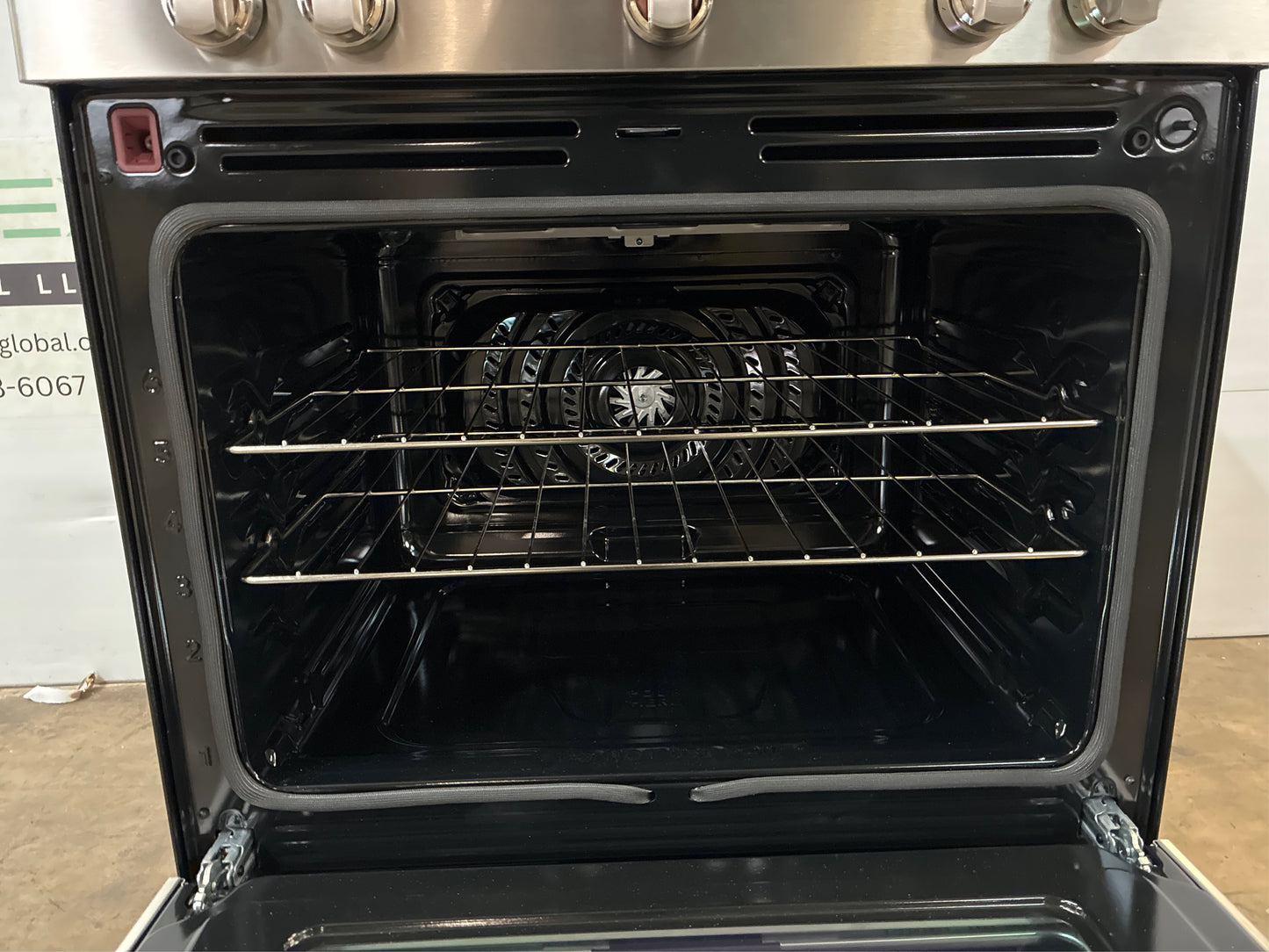 Samsung Gallery 30" 5-Burner Freestanding Electric Range