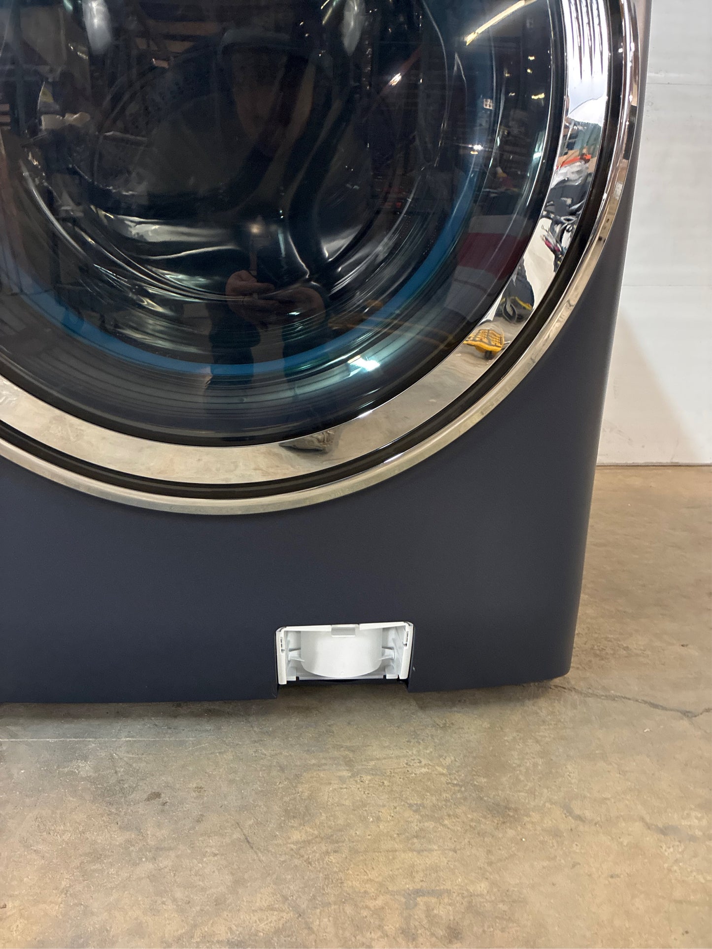 GE Profile 5.3 cu. ft. Smart Front Load Washer, Blue