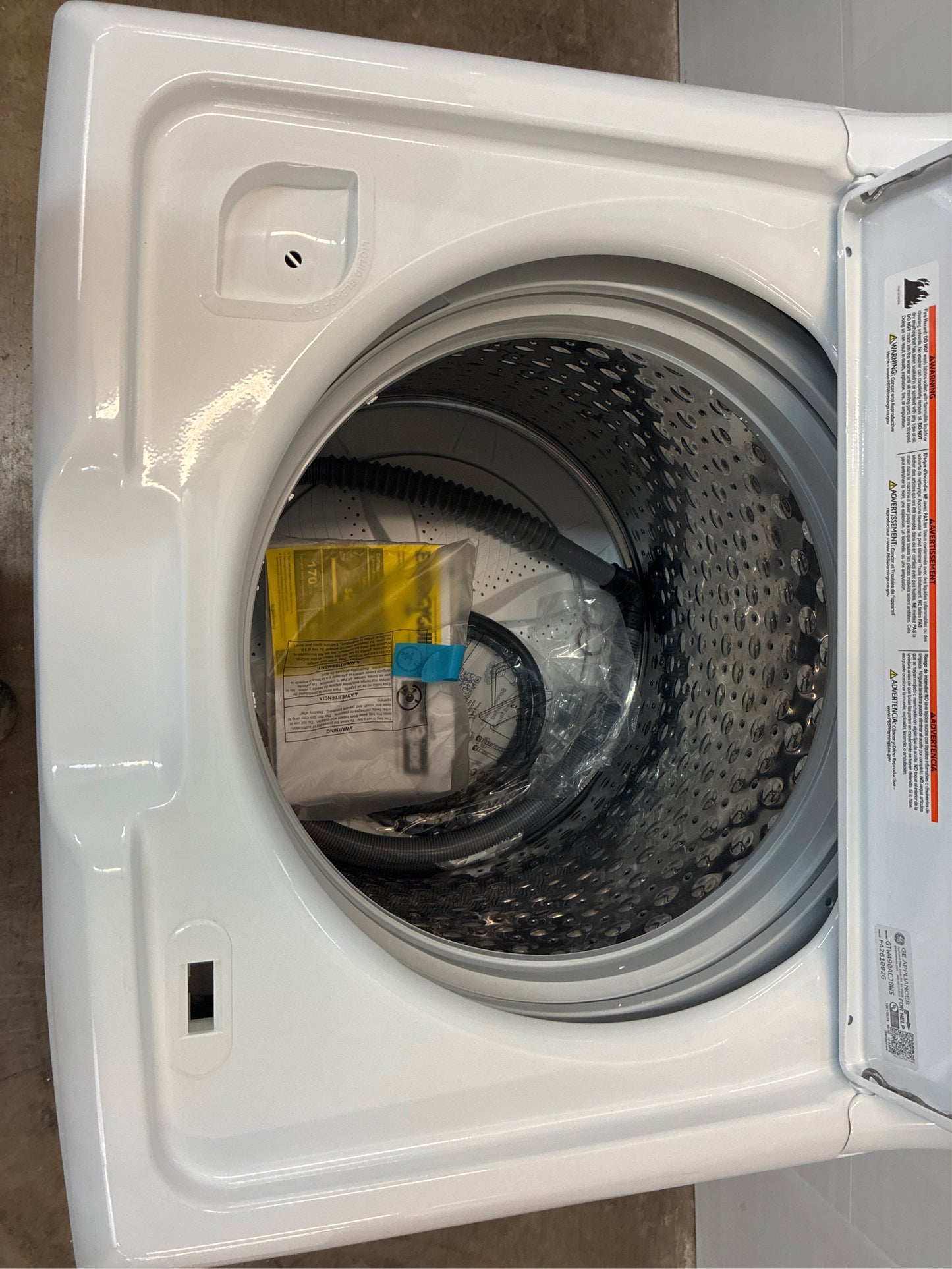 GE 4-cu ft Agitator Top-Load Washer (White)