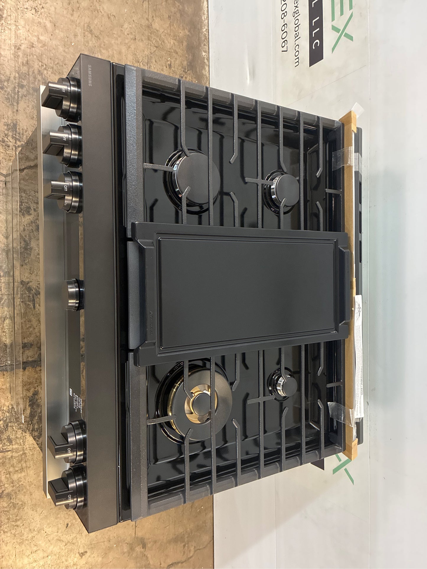 Samsung Bespoke 30" 6.0 cu ft 5-Burner Gas Range