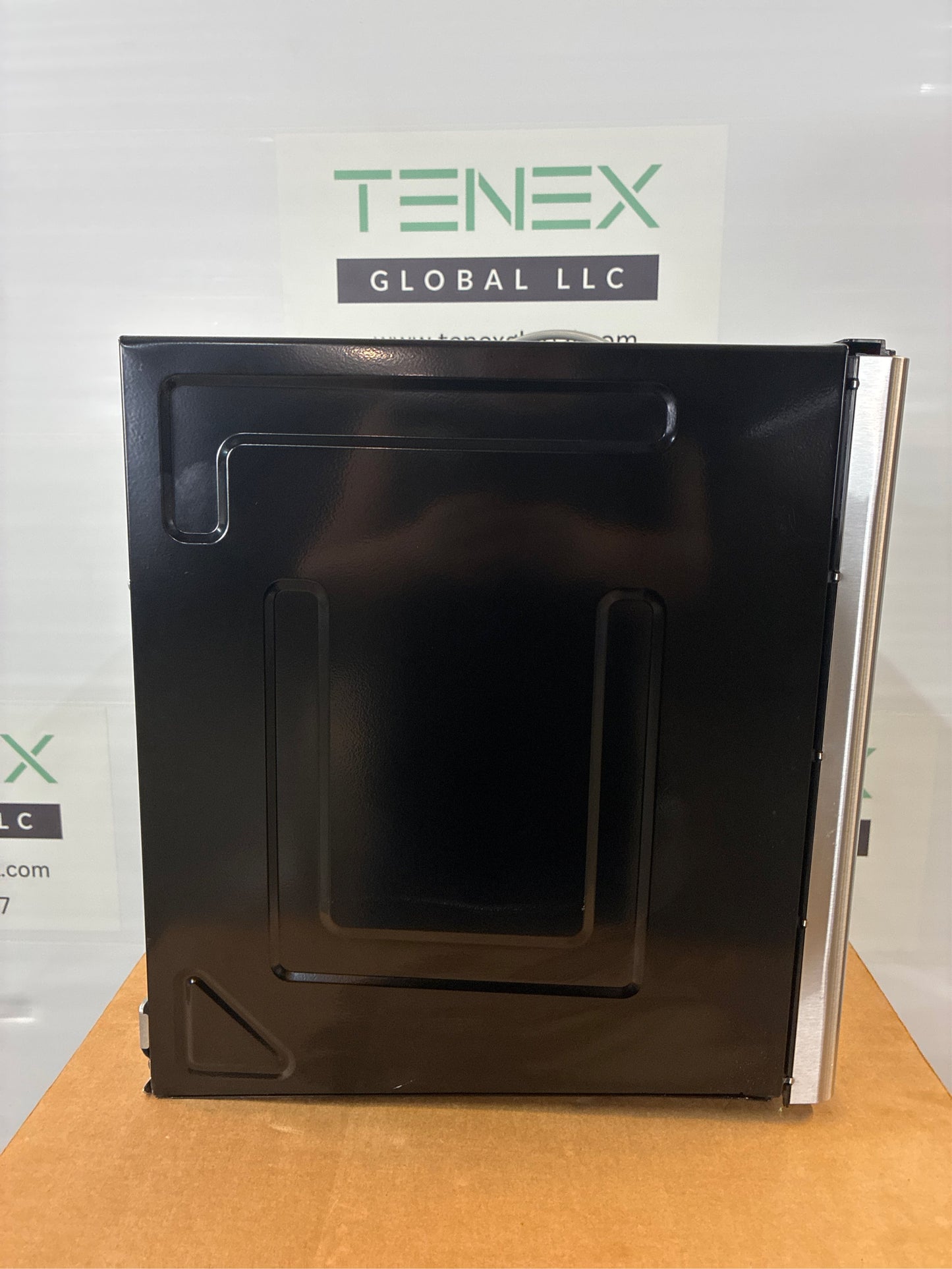 Frigidaire 1.8 Cu. Ft. OTR Microwave, SS