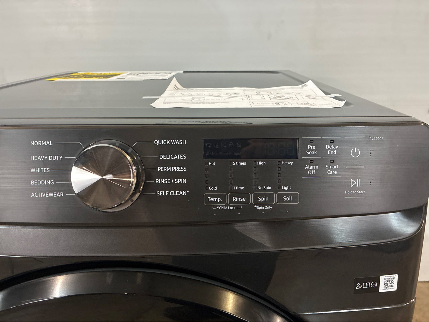 Samsung 4.5 cu. ft. Front-Load Washer, Brushed Black