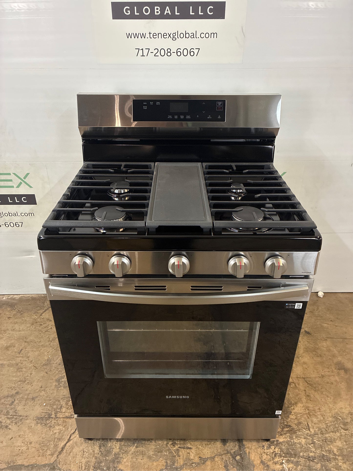 Samsung 6.0 cu. ft. Gas Range with Griddle