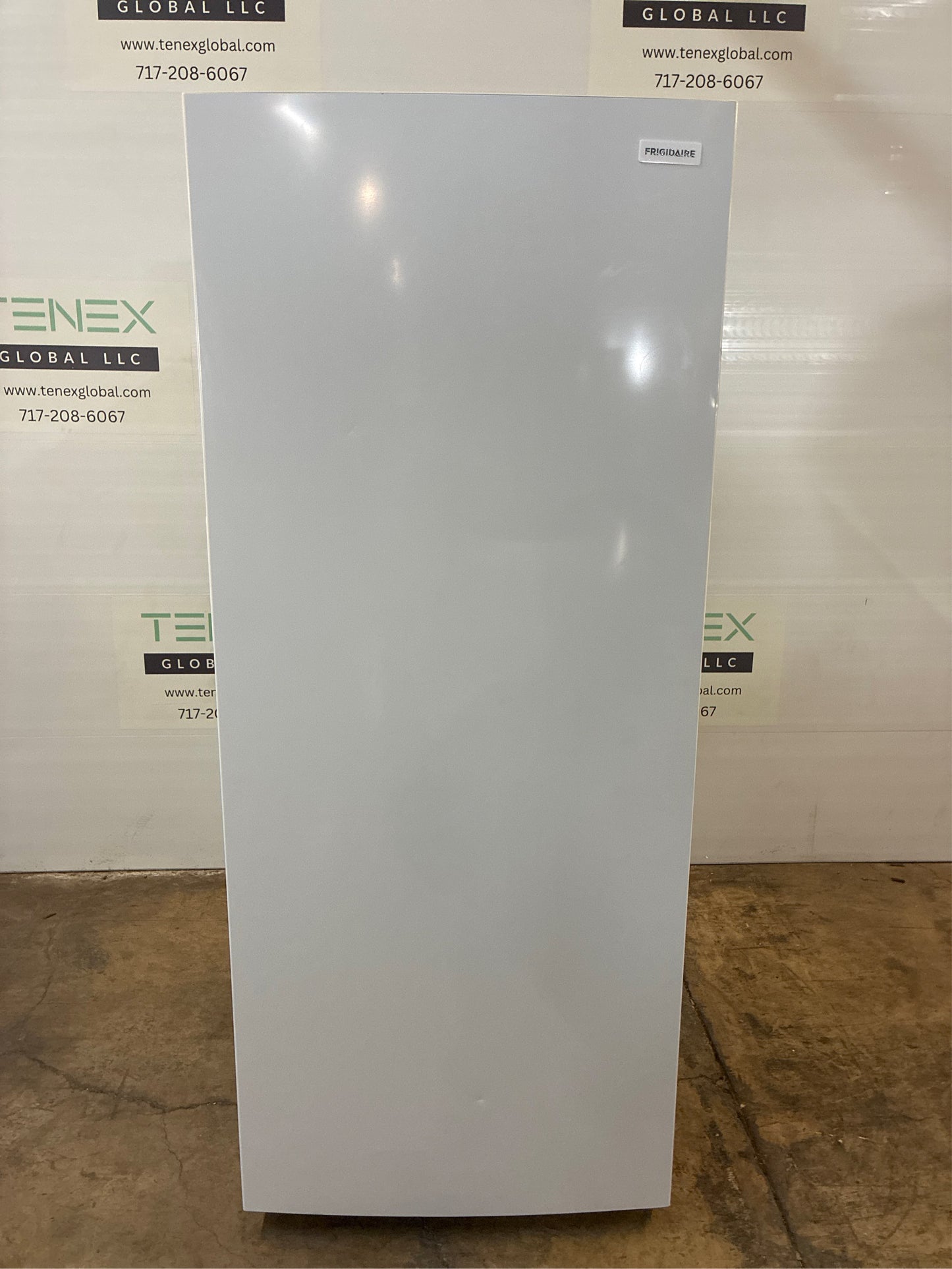 Frigidaire 27.8in 16 cu.ft Frost Free Freezer