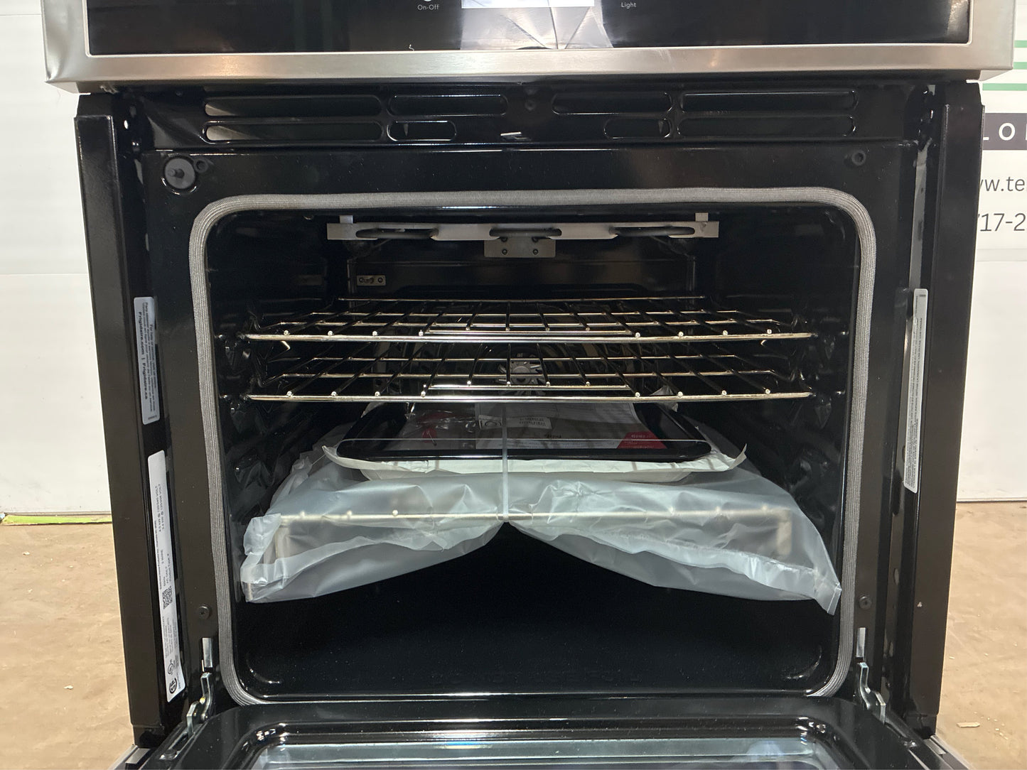 Frigidaire Gallery 27" Electric Built-In Oven