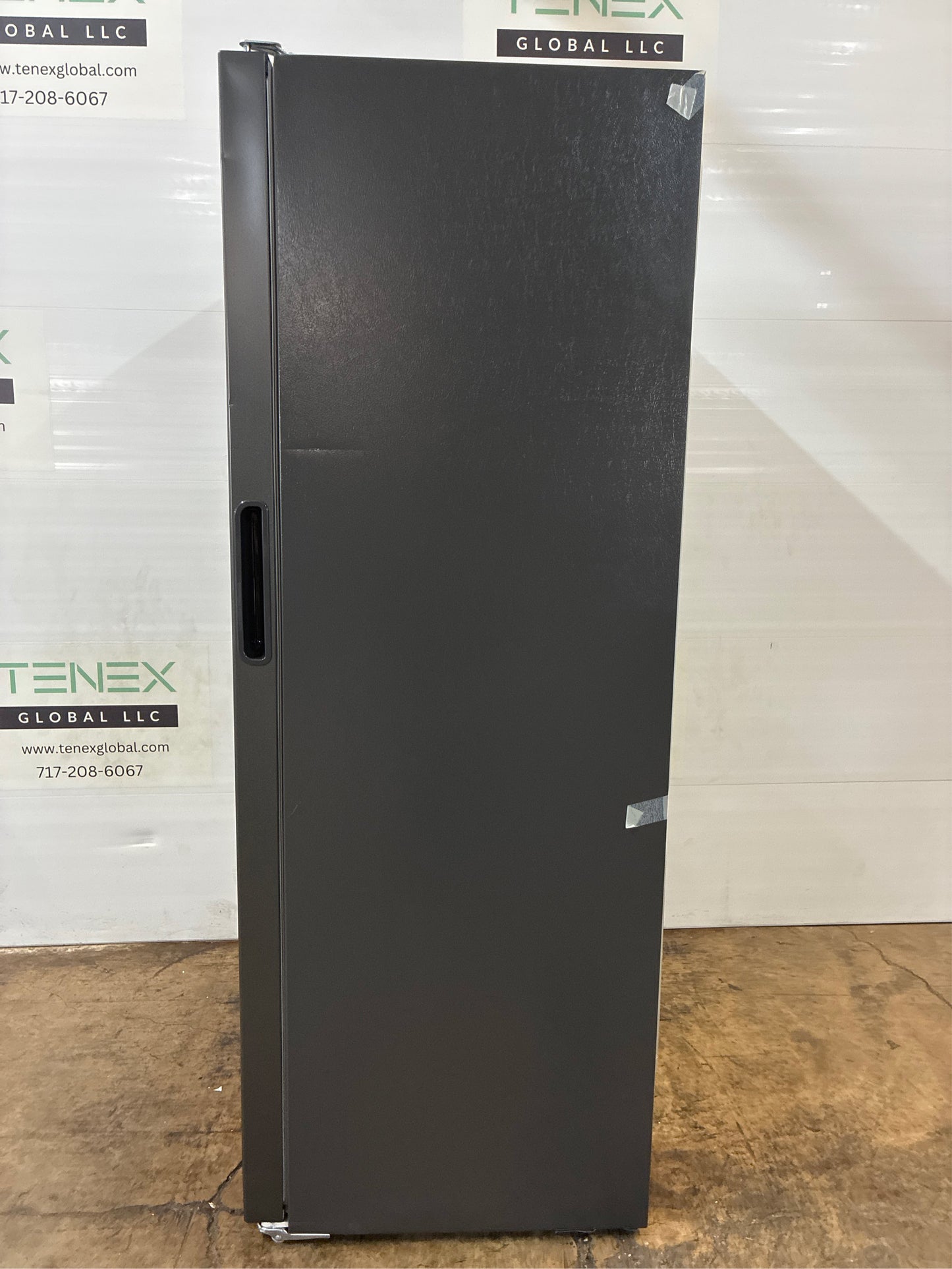 Frigidaire 32.6 in. 20 cu. ft. Garage Ready Upright Freezer