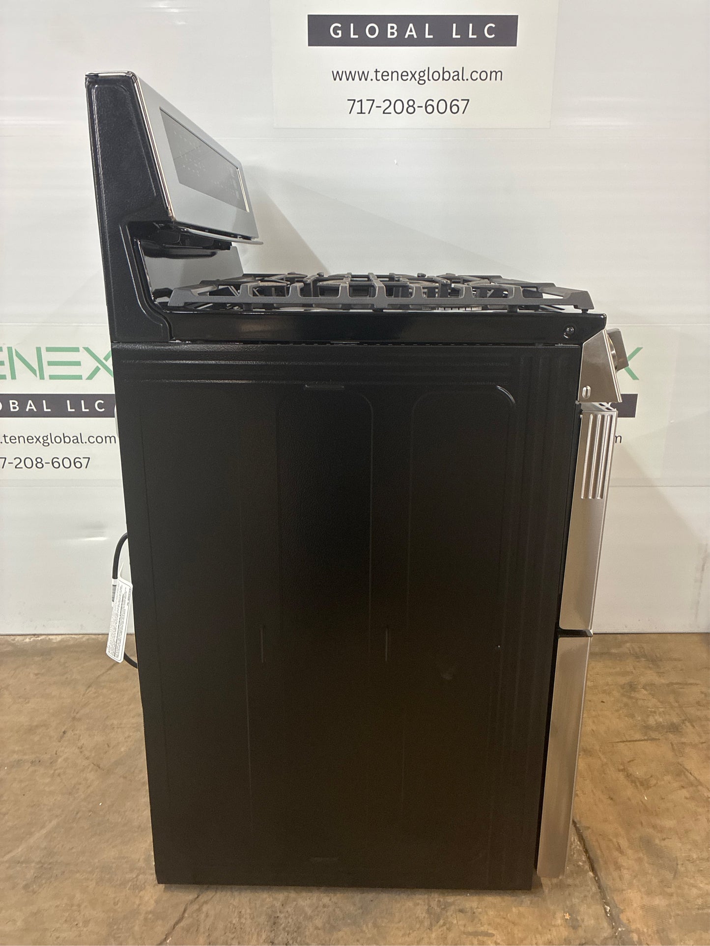 LG 30" 5 burners Double Oven Gas Range.