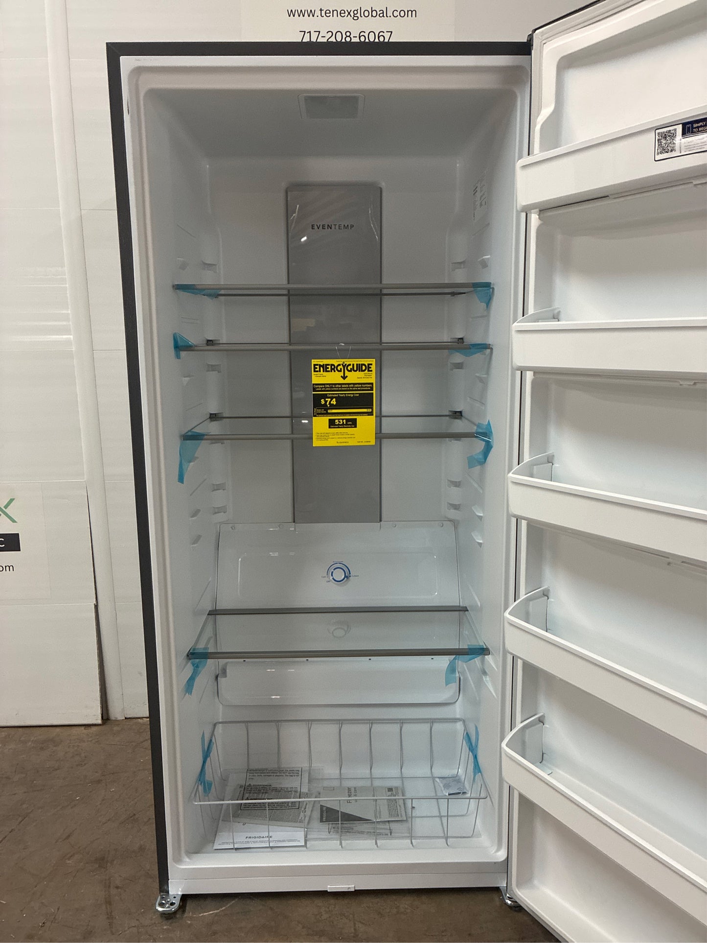 Frigidaire 32.6 in Upright Freezer 20 cu ft., Carbon