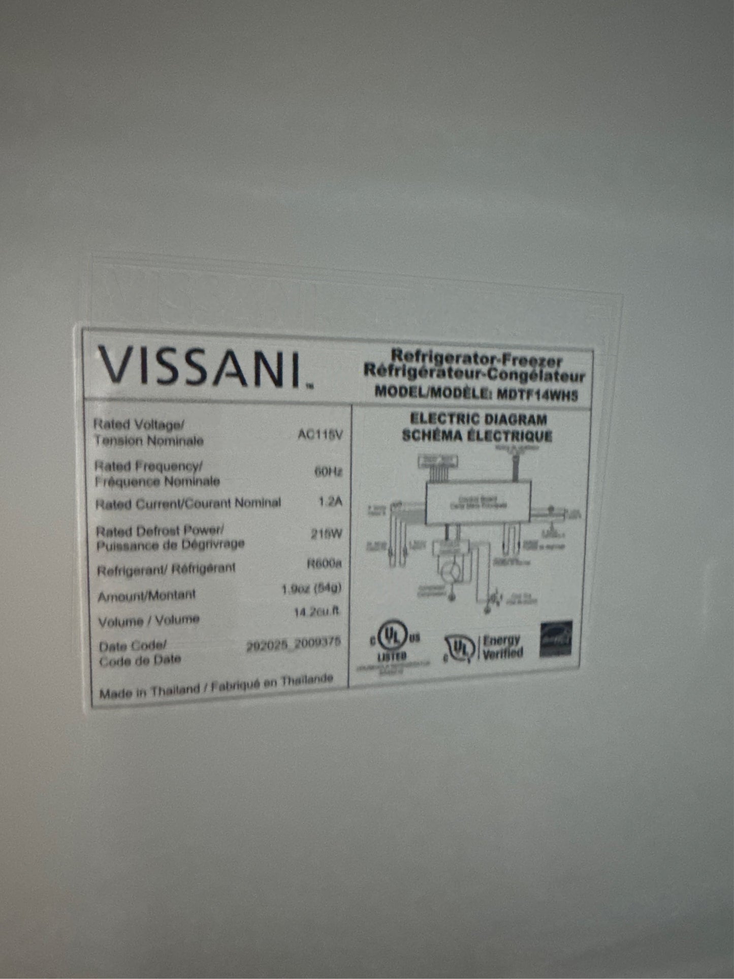 14.2 cu. ft. Top Freezer Refrigerator in White