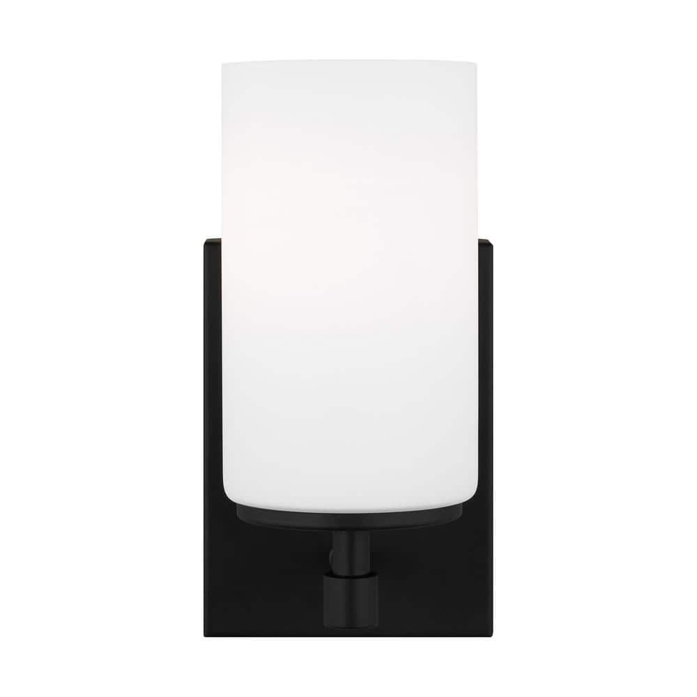 Alturas 4.375-in 1-Light Wall Sconce